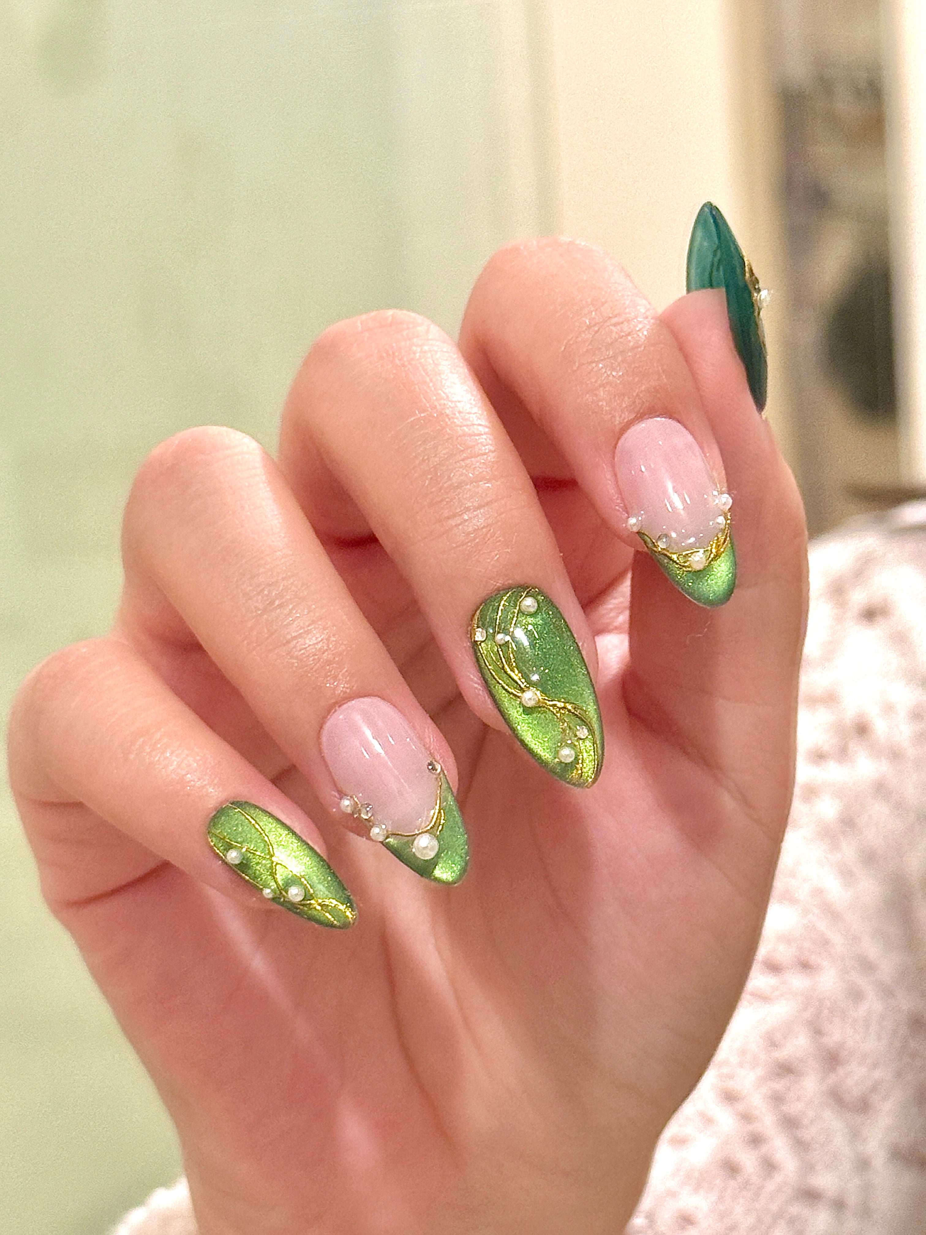 Emerald Vine
