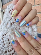 Dainty Dot